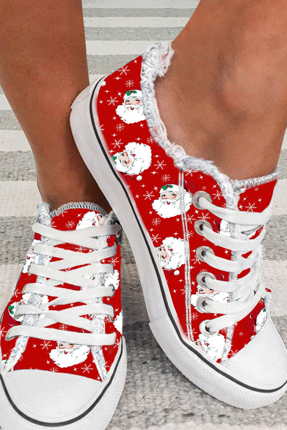 Red Santa Claus Snowflake Print Flat Canvas Shoes