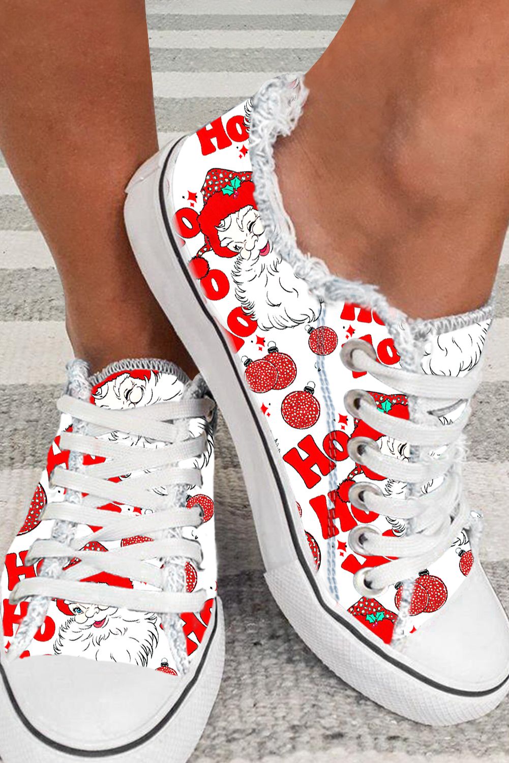 Red HO Santa Claus Print Flat Canvas Shoes