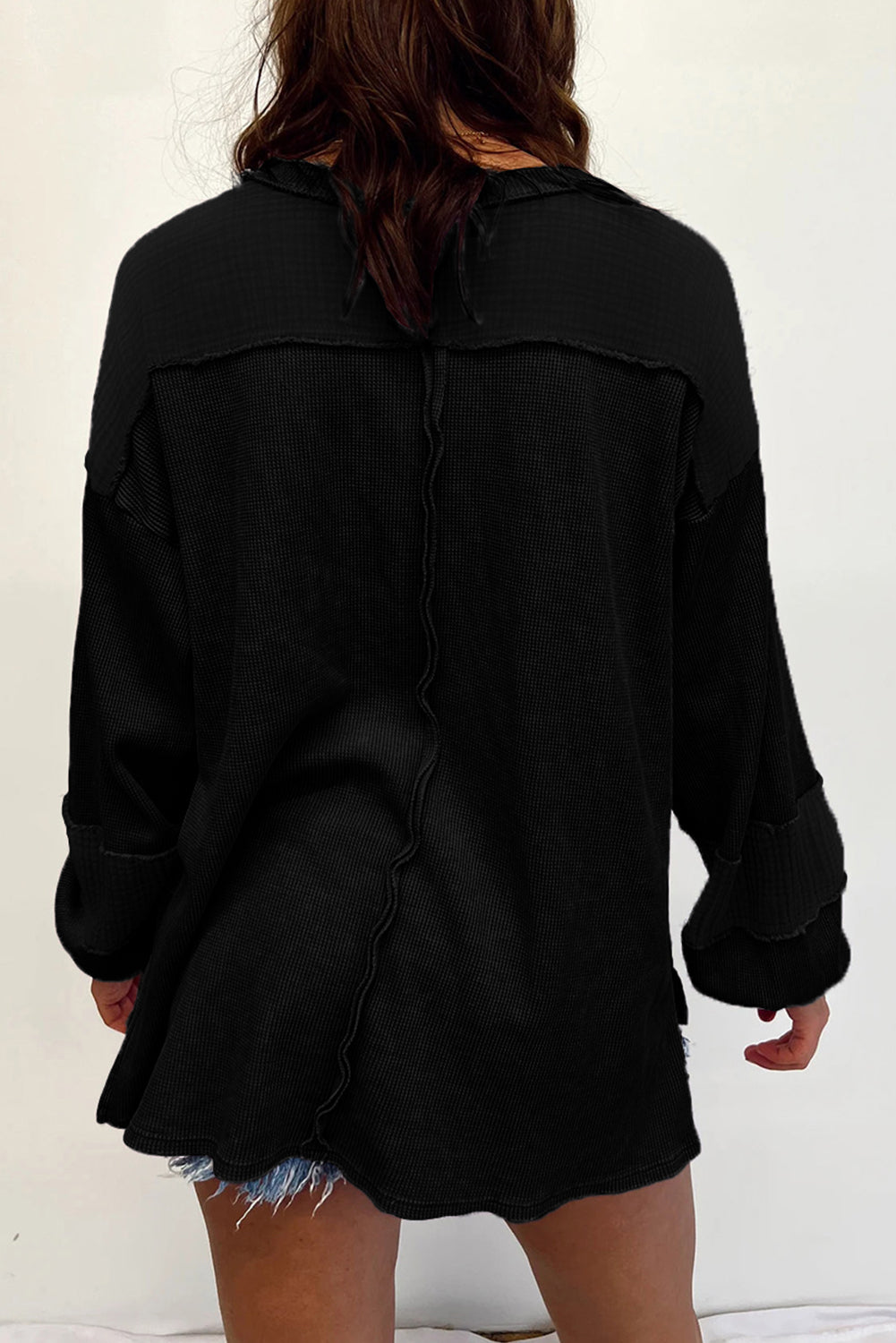Black Plus Size Clover Exposed Seam Textured Pullover Top